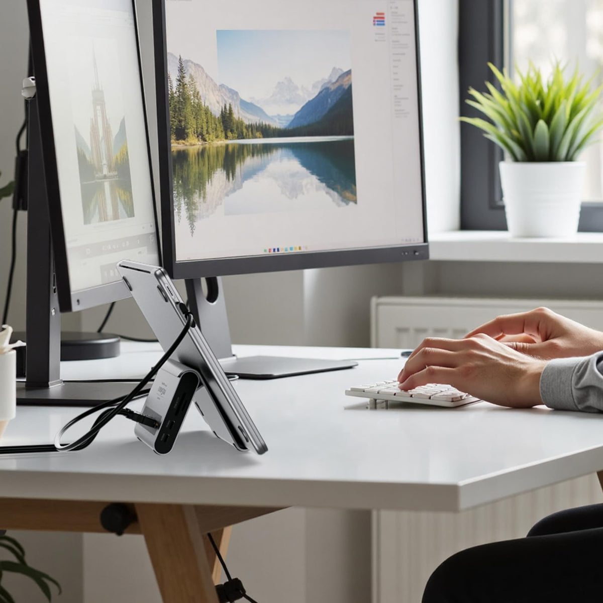 MacBook Pro Docking Station Dual Monitor 4K@60Hz for MacBook Pro/Air M4/M5
