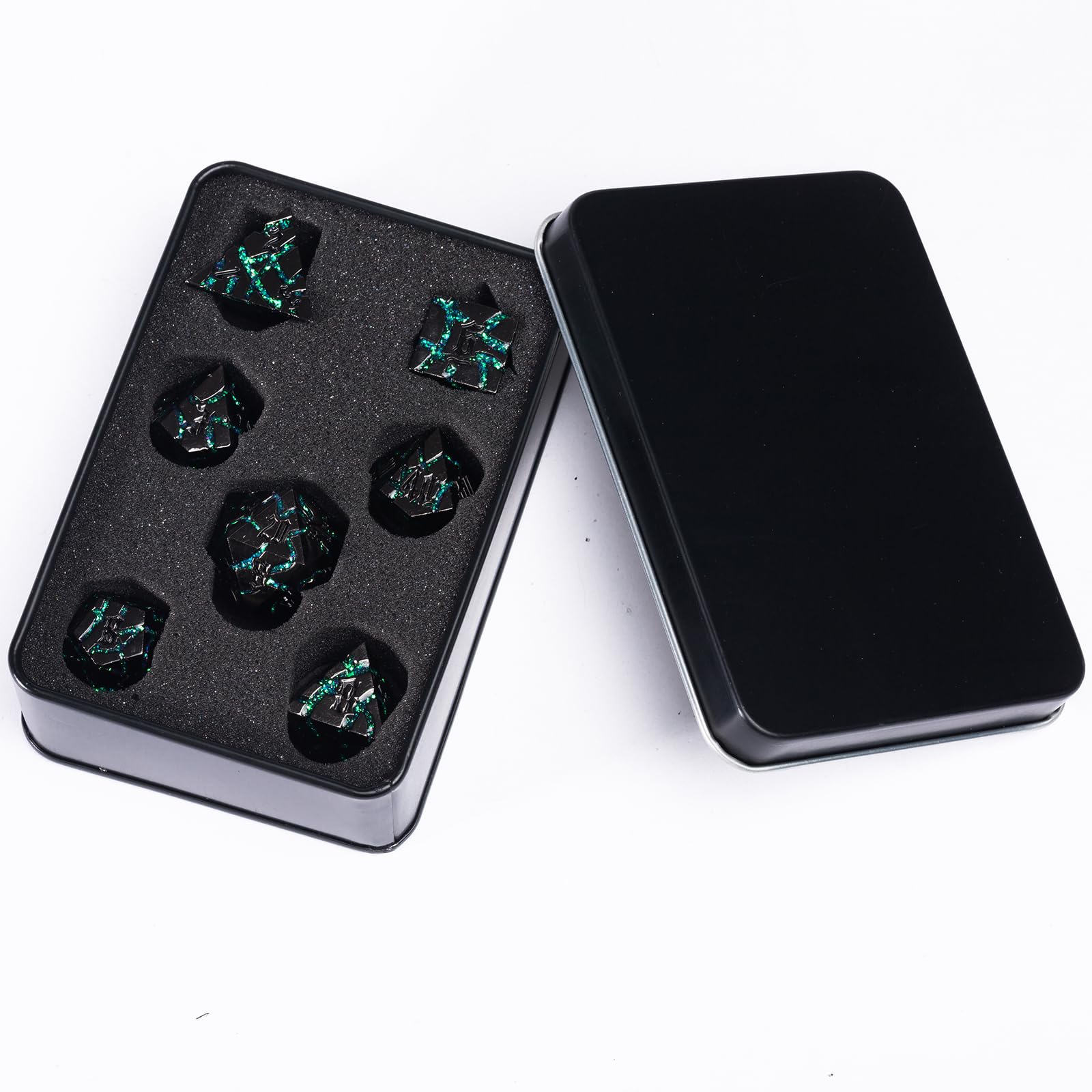 Maywin Cracked Rune Metal Dice Set for DND & RPG – Dark Fantasy Fractured Design, Premium Heavy Metal Polyhedral Dice with Deep Engraved Numbers, 7-Piece Set – Green Mystic Vein