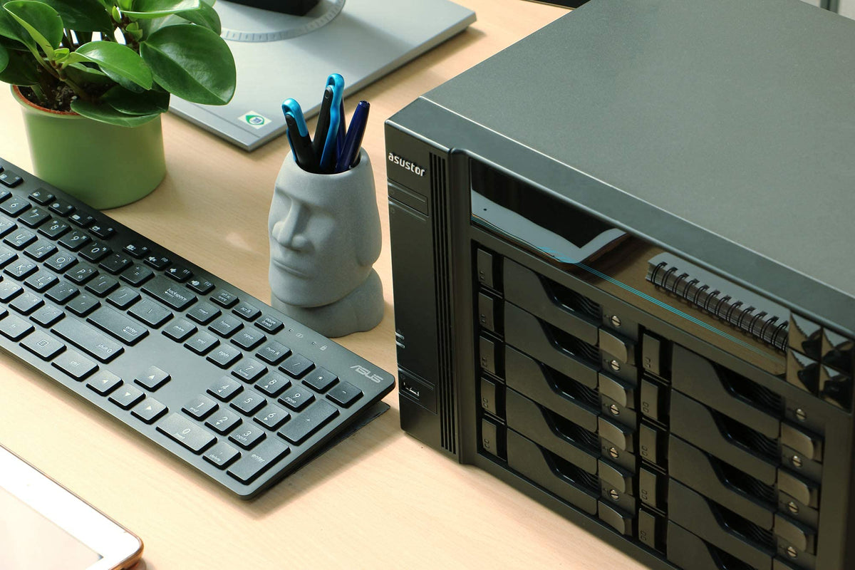Asustor Lockerstor 2 Gen2 AS6702T - 2 Bay NAS Plex Media Server (Diskless)
