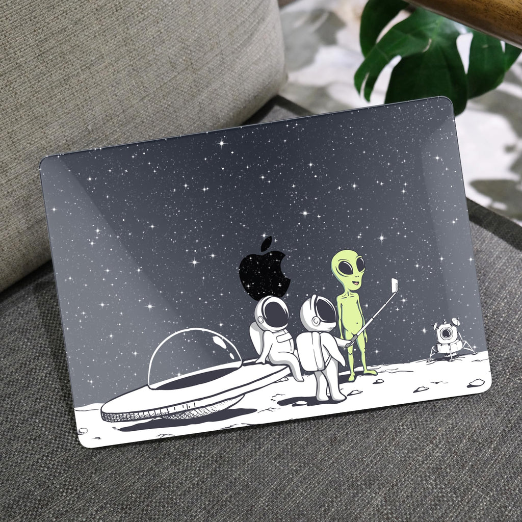 MEEgoodo for MacBook Air 13 inch Case 2021 2020 2019 2018 Released A2337 M1 A2179 A1932 with Touch ID, Plastic Hard Shell & Keyboard Cover Compatible with MacBook Air 13.3, Astronauts & Alien