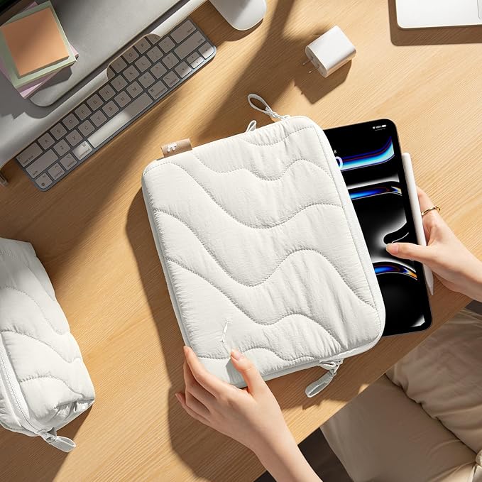 tomtoc 360 Protective Puffy Tablet Sleeve for iPad Pro 11-inch (M4/(4th/3rd/2nd/1st Gen), iPad Air 11-inch (M3) 2025/(M2) 2024 with Magic Keyboard/Smart Keyboard, Quilted Soft Puffer iPad Case