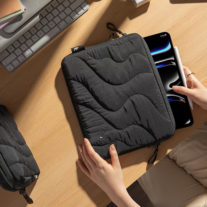 tomtoc 360 Protective Puffy Tablet Sleeve for iPad Pro 11-inch (M4/(4th/3rd/2nd/1st Gen), iPad Air 11-inch (M3) 2025/(M2) 2024 with Magic Keyboard/Smart Keyboard, Quilted Soft Puffer iPad Case